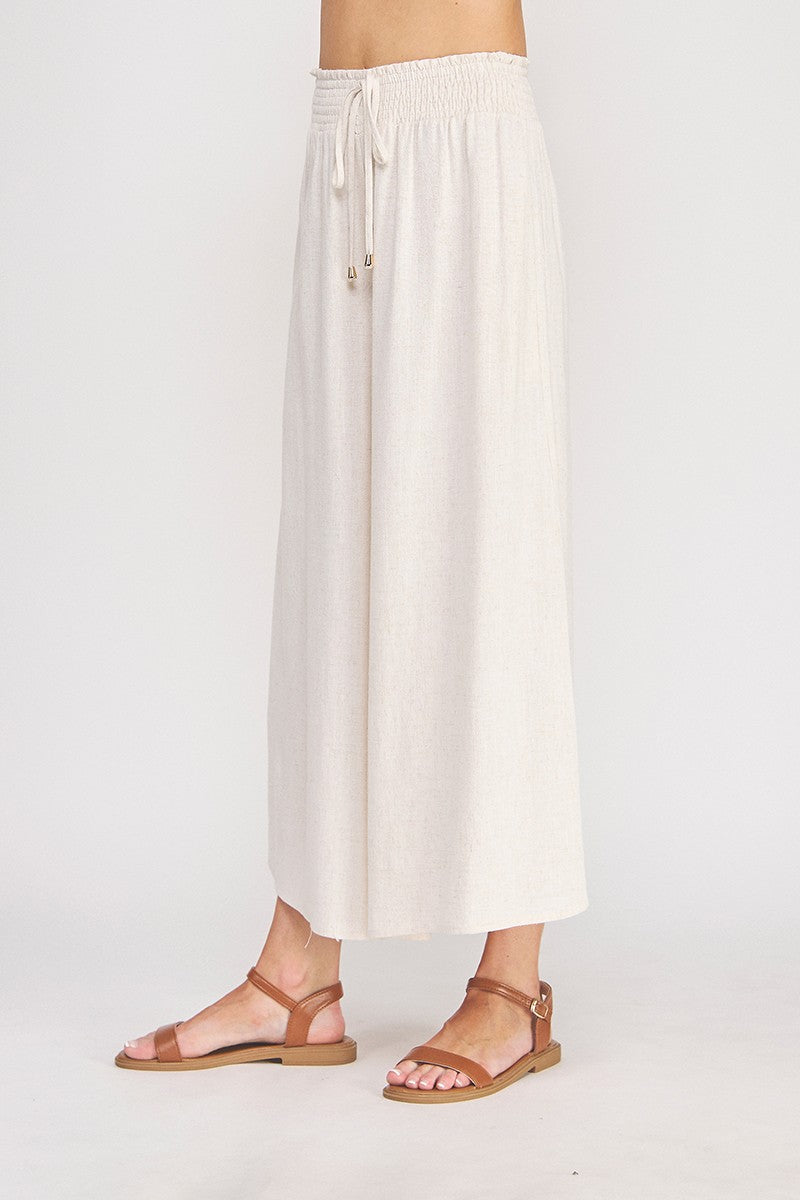 Natural Flowy Capri Pant